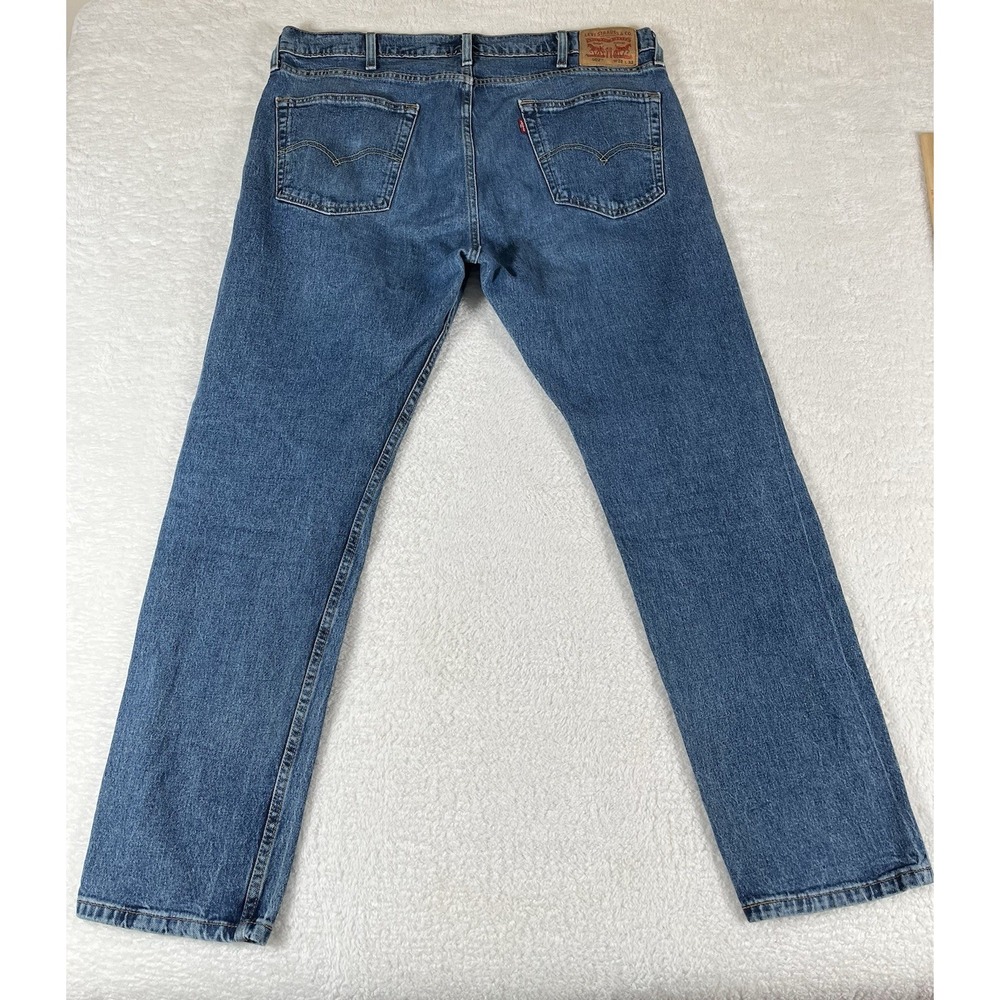Levi's 502 Regular Tapered Medium Wash Denim Jeans Mens size 38X32 (41x32) - Picture 3 of 10
